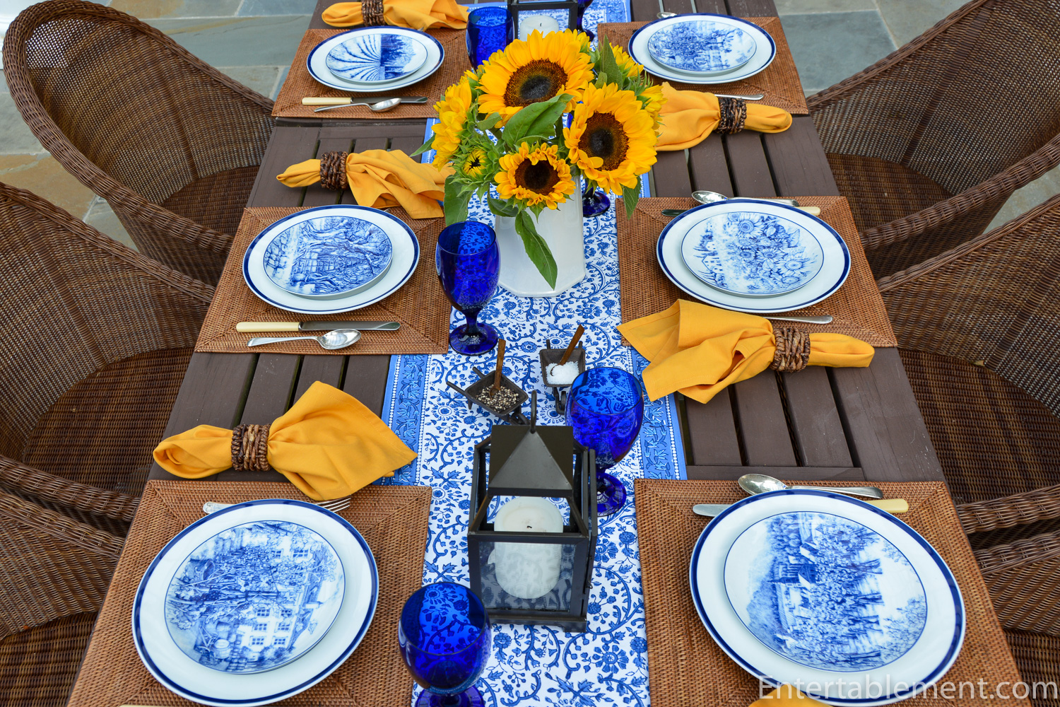 Brasserie Blue-Banded Porcelain Dinner Plate Set - Set of 4